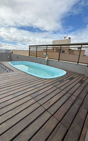 Apartamento à venda com 221m², 4 quartos e 3 vagas Apartamento à venda com 221m², 4 quartos e 3 vagasPiscina
