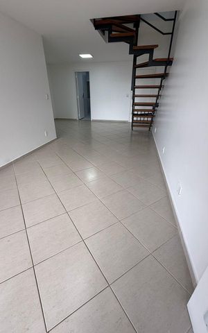 Apartamento à venda com 221m², 4 quartos e 3 vagas Apartamento à venda com 221m², 4 quartos e 3 vagasSala