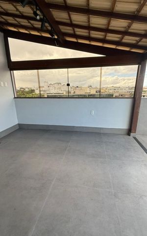 Apartamento à venda com 221m², 4 quartos e 3 vagas Apartamento à venda com 221m², 4 quartos e 3 vagasÁrea Externa