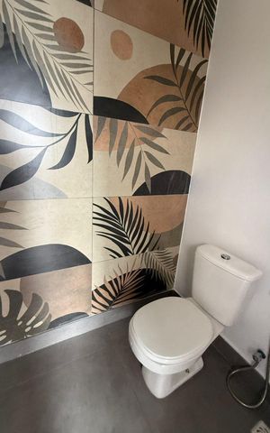 Apartamento à venda com 221m², 4 quartos e 3 vagas Apartamento à venda com 221m², 4 quartos e 3 vagasLavabo