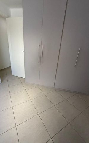 Apartamento à venda com 221m², 4 quartos e 3 vagas Apartamento à venda com 221m², 4 quartos e 3 vagasQuarto 1
