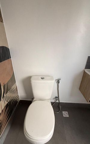 Apartamento à venda com 221m², 4 quartos e 3 vagas Apartamento à venda com 221m², 4 quartos e 3 vagasLavabo