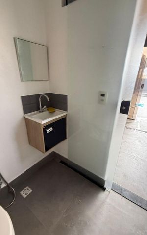 Apartamento à venda com 221m², 4 quartos e 3 vagas Apartamento à venda com 221m², 4 quartos e 3 vagasLavabo