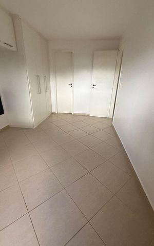 Apartamento à venda com 221m², 4 quartos e 3 vagas Apartamento à venda com 221m², 4 quartos e 3 vagasQuarto 2