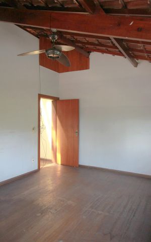 Casa à venda com 793m², 6 quartos e 3 vagasSótão