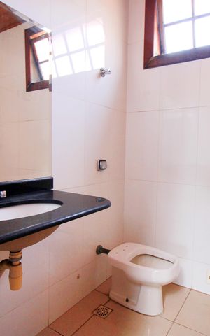 Casa à venda com 793m², 6 quartos e 3 vagasBanheiro 2