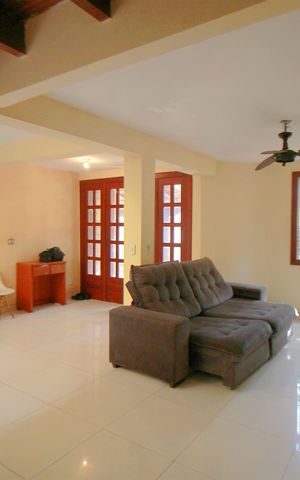 Casa à venda com 793m², 6 quartos e 3 vagasSala de Estar