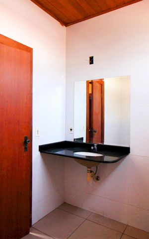 Casa à venda com 793m², 6 quartos e 3 vagasBanheiro 2