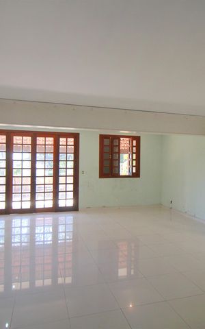 Casa à venda com 793m², 6 quartos e 3 vagasSala