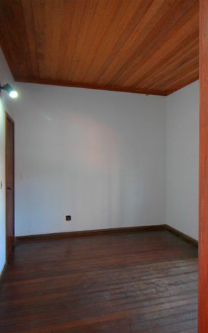 Casa à venda com 793m², 6 quartos e 3 vagasQuarto 1