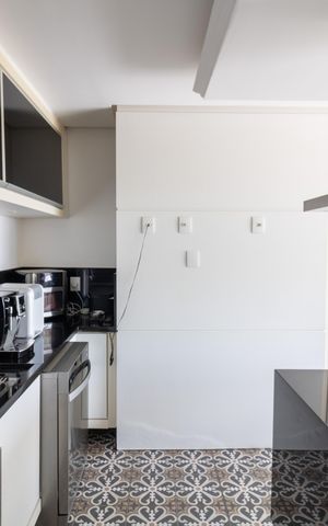 Casa de condomínio à venda com 632m², 4 quartos e 6 vagas Casa de condomínio à venda com 632m², 4 quartos e 6 vagasCozinha