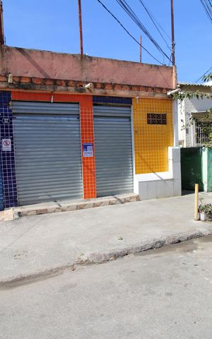 Casa à venda com 190m², 3 quartos e 4 vagasFachada