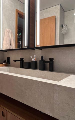 Apartamento à venda com 127m², 3 quartos e 1 vaga Apartamento à venda com 127m², 3 quartos e 1 vagaBanheiro da Suíte 2