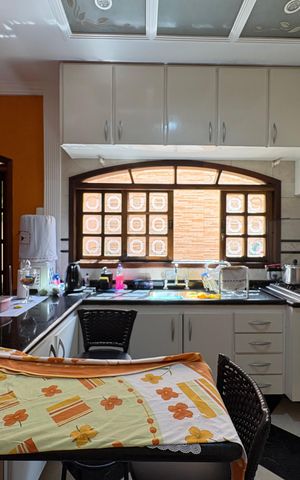 Casa à venda com 162m², 4 quartos e 3 vagasCozinha