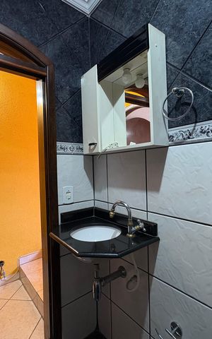 Casa à venda com 162m², 4 quartos e 3 vagasBanheiro