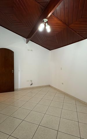 Casa à venda com 162m², 4 quartos e 3 vagasQuarto 1