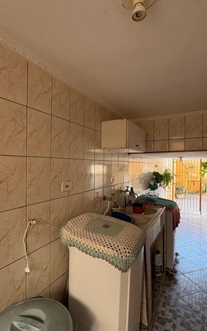 Casa à venda com 162m², 4 quartos e 3 vagasLavanderia