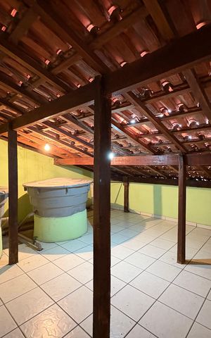 Casa à venda com 162m², 4 quartos e 3 vagasSotao