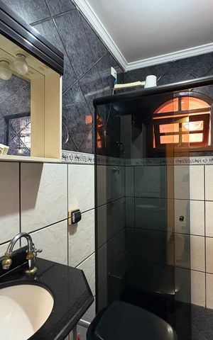 Casa à venda com 162m², 4 quartos e 3 vagasBanheiro