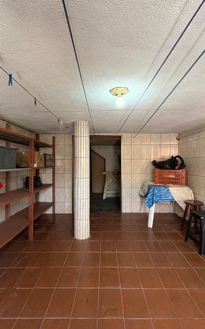 Casa à venda com 162m², 4 quartos e 3 vagasPorão