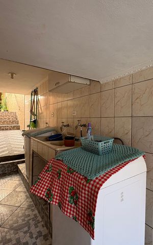 Casa à venda com 162m², 4 quartos e 3 vagasLavanderia