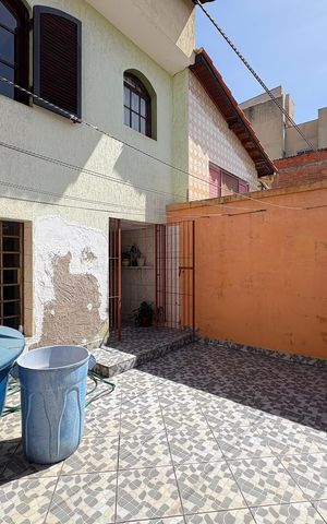 Casa à venda com 162m², 4 quartos e 3 vagasQuintal