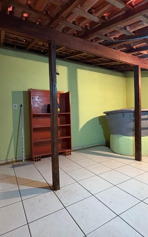 Casa à venda com 162m², 4 quartos e 3 vagasSotao