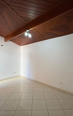 Casa à venda com 162m², 4 quartos e 3 vagasQuarto 2