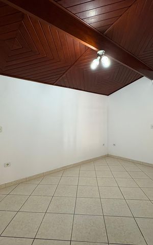 Casa à venda com 162m², 4 quartos e 3 vagasQuarto 1