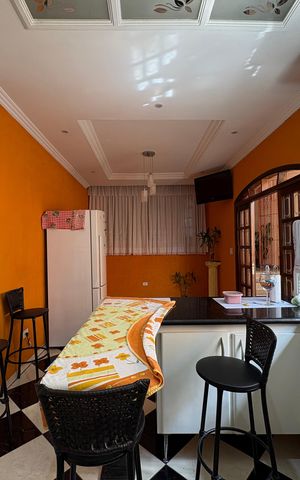 Casa à venda com 162m², 4 quartos e 3 vagasCozinha