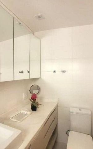 Apartamento à venda com 112m², 3 quartos e 2 vagas Apartamento à venda com 112m², 3 quartos e 2 vagasBanheiro