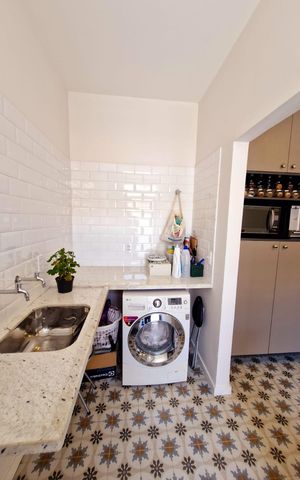 Casa à venda com 249m², 3 quartos e 2 vagas Casa à venda com 249m², 3 quartos e 2 vagasÁrea de Serviço