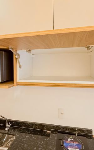 Studio para alugar com 24m², 1 quarto e sem vaga Studio para alugar com 24m², 1 quarto e sem vagaCozinha - Armários