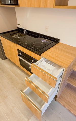 Studio para alugar com 24m², 1 quarto e sem vaga Studio para alugar com 24m², 1 quarto e sem vagaCozinha - Armários