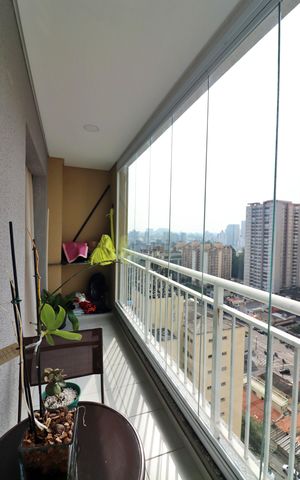 Apartamento à venda com 56m², 2 quartos e 1 vagaVaranda