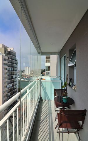 Apartamento à venda com 56m², 2 quartos e 1 vagaVaranda