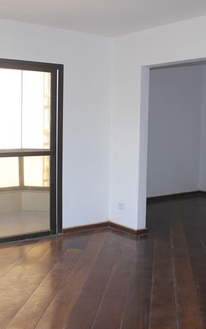 Apartamento à venda com 153m², 4 quartos e 2 vagasSala