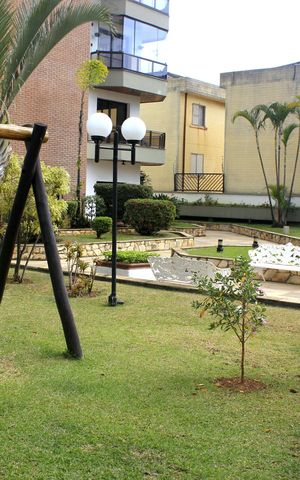 Apartamento à venda com 153m², 4 quartos e 2 vagasÁrea comum - Playground