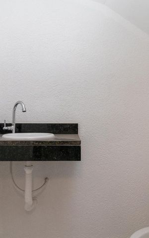 Casa de condomínio à venda com 91m², 2 quartos e 1 vagaLavabo 2