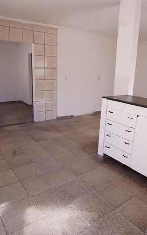 Casa para alugar com 360m², 5 quartos e 7 vagas Casa para alugar com 360m², 5 quartos e 7 vagasCozinha