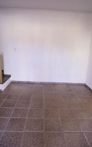 Casa para alugar com 360m², 5 quartos e 7 vagas Casa para alugar com 360m², 5 quartos e 7 vagasSala