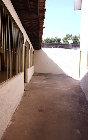 Casa para alugar com 360m², 5 quartos e 7 vagas Casa para alugar com 360m², 5 quartos e 7 vagasÁrea Externa