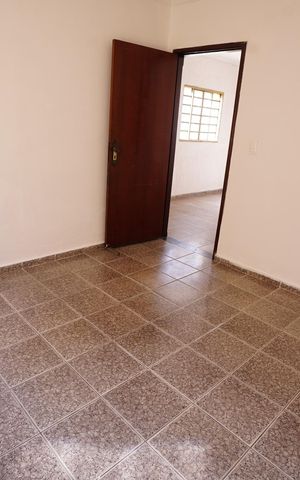 Casa para alugar com 360m², 5 quartos e 7 vagas Casa para alugar com 360m², 5 quartos e 7 vagasQuarto 1