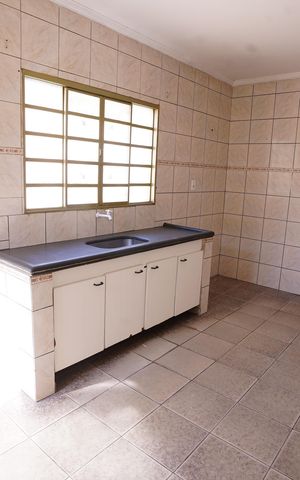 Casa para alugar com 360m², 5 quartos e 7 vagas Casa para alugar com 360m², 5 quartos e 7 vagasCozinha