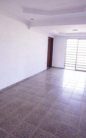 Casa para alugar com 360m², 5 quartos e 7 vagas Casa para alugar com 360m², 5 quartos e 7 vagasHall dos Quartos