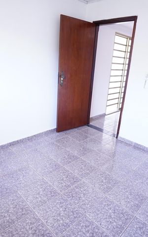Casa para alugar com 360m², 5 quartos e 7 vagas Casa para alugar com 360m², 5 quartos e 7 vagasQuarto 2