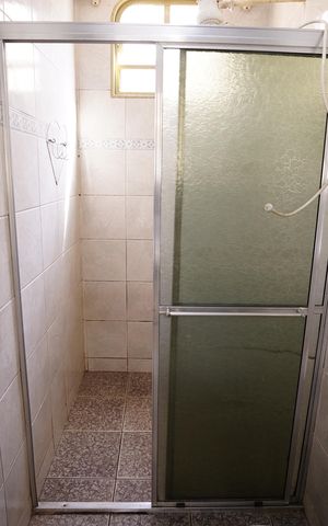 Casa para alugar com 360m², 5 quartos e 7 vagas Casa para alugar com 360m², 5 quartos e 7 vagasBanheiro Social