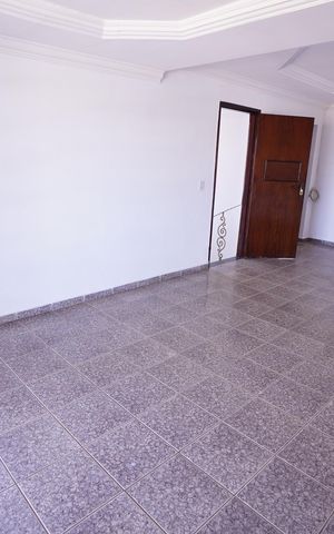 Casa para alugar com 360m², 5 quartos e 7 vagas Casa para alugar com 360m², 5 quartos e 7 vagasHall dos Quartos