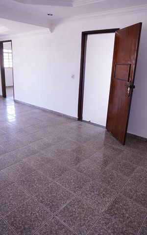 Casa para alugar com 360m², 5 quartos e 7 vagas Casa para alugar com 360m², 5 quartos e 7 vagasHall dos Quartos