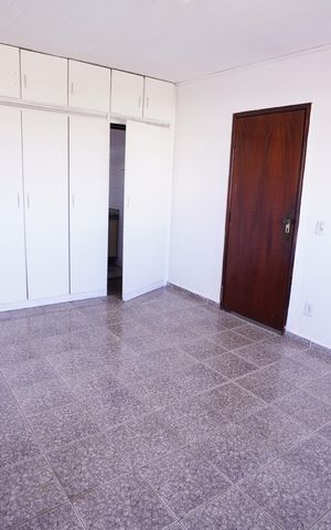 Casa para alugar com 360m², 5 quartos e 7 vagas Casa para alugar com 360m², 5 quartos e 7 vagasSuíte 1